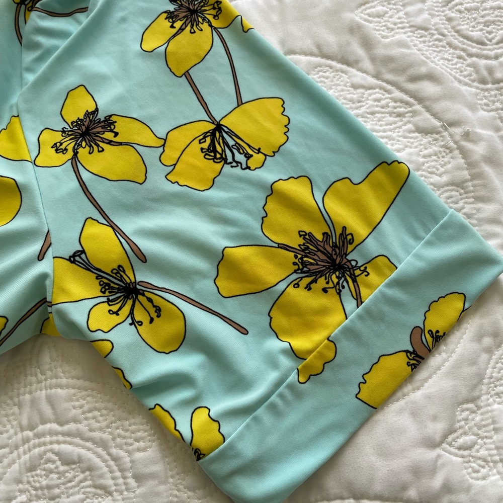 Anne Klein elbow sleeve Floral Print top blue Yellow Flowers xxl 2x - Picture 7 of 7